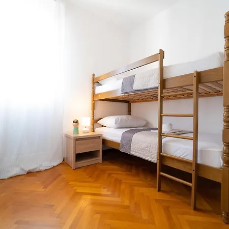 Apartment Ridulin *